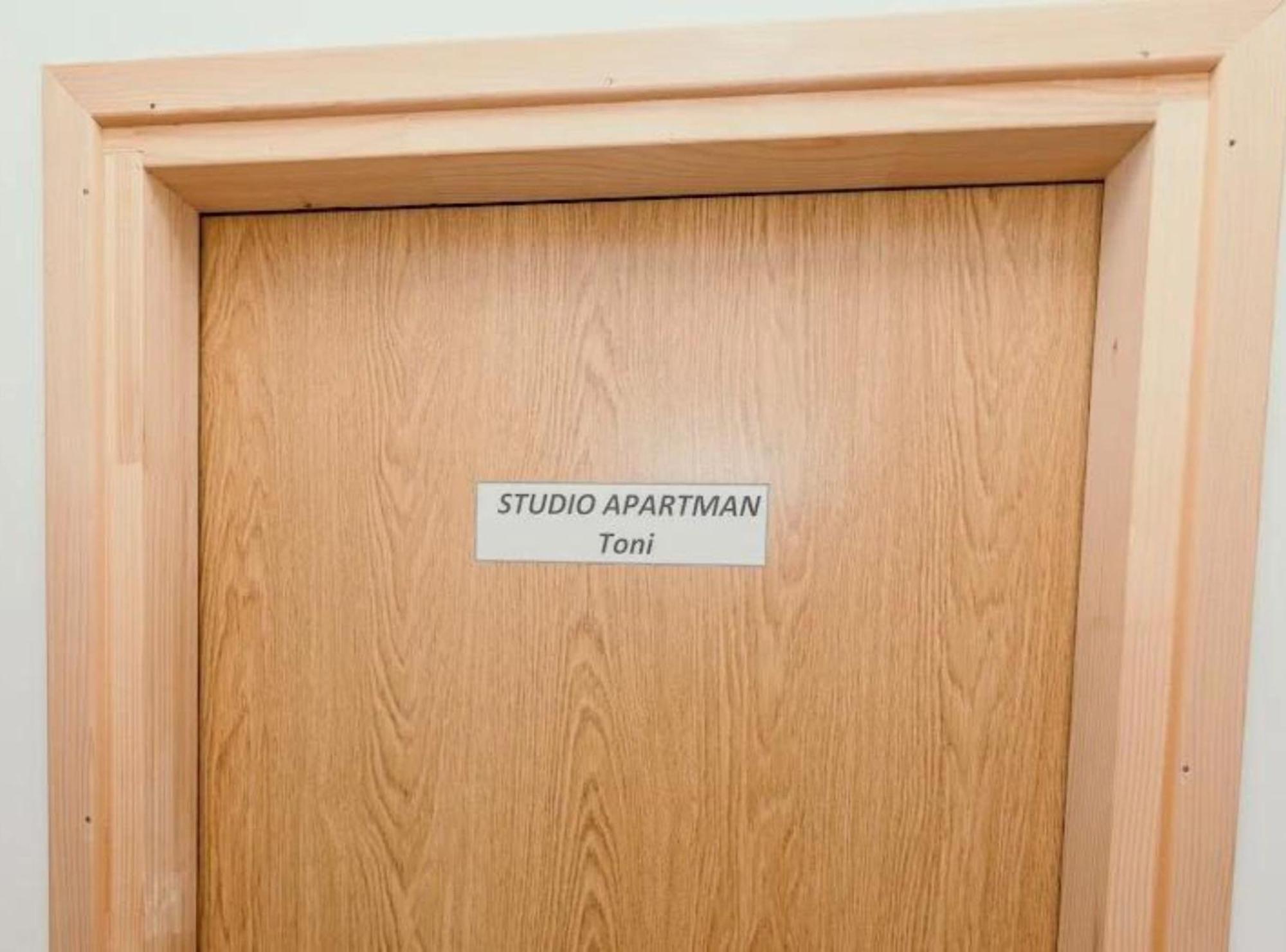 Apartmani Tea I Toni Gradiste Экстерьер фото