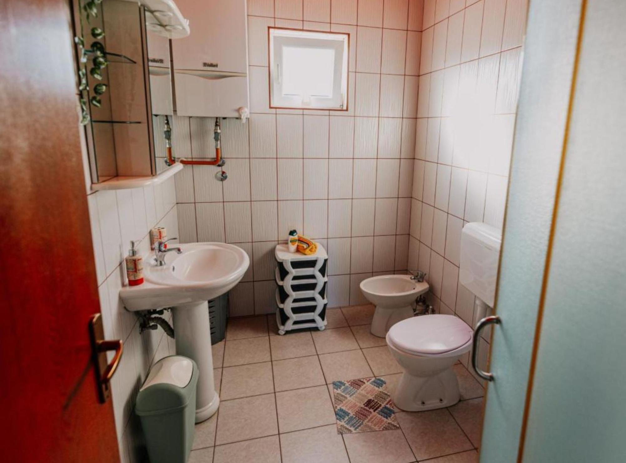 Apartmani Tea I Toni Gradiste Экстерьер фото