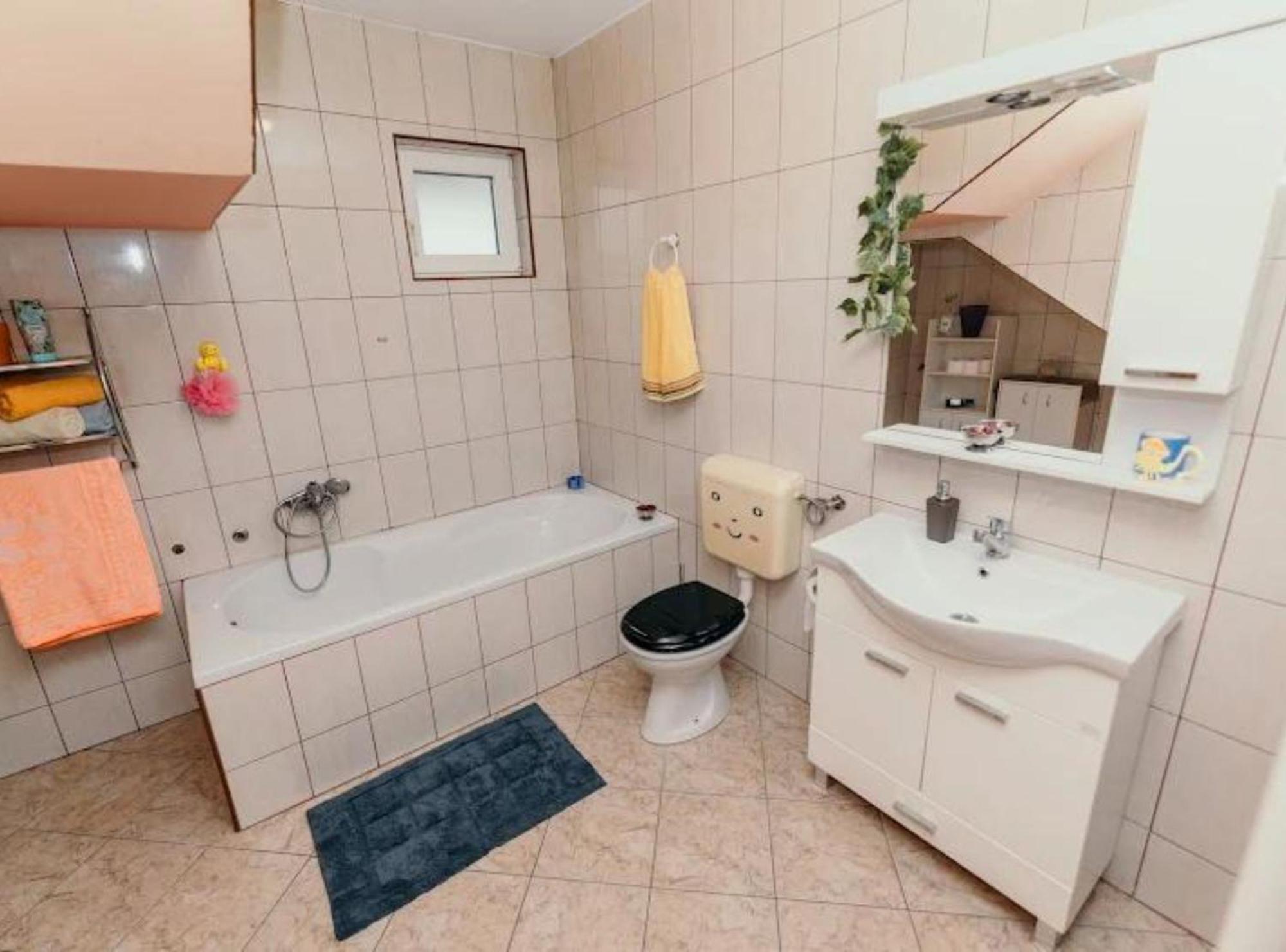 Apartmani Tea I Toni Gradiste Экстерьер фото