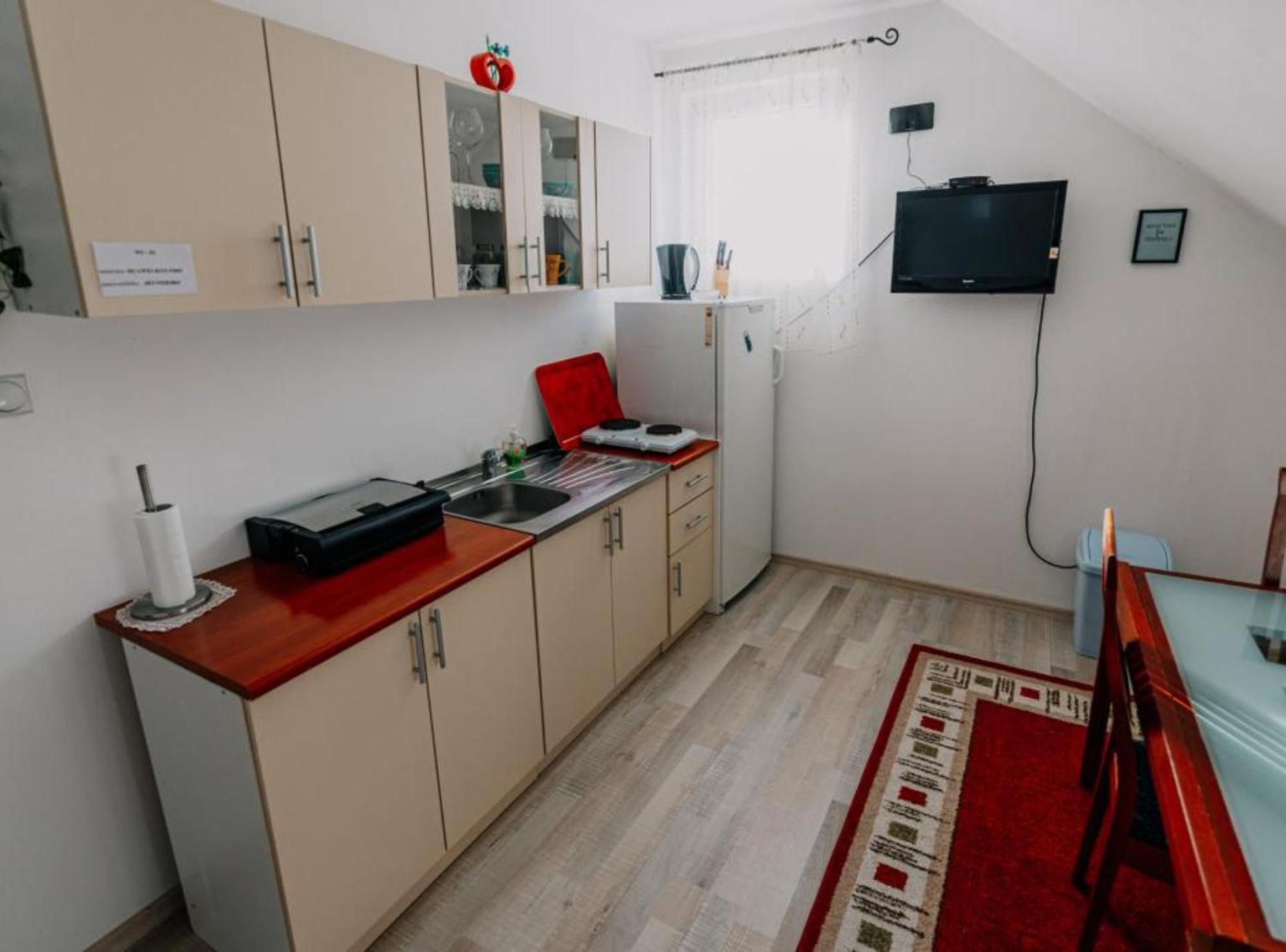 Apartmani Tea I Toni Gradiste Экстерьер фото